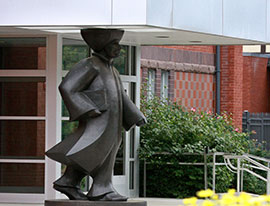 A statue as a column for a building. Links to Gifts That Protect Your Assets A statue as a column for a building. Links to Gifts That Protect Your Assets